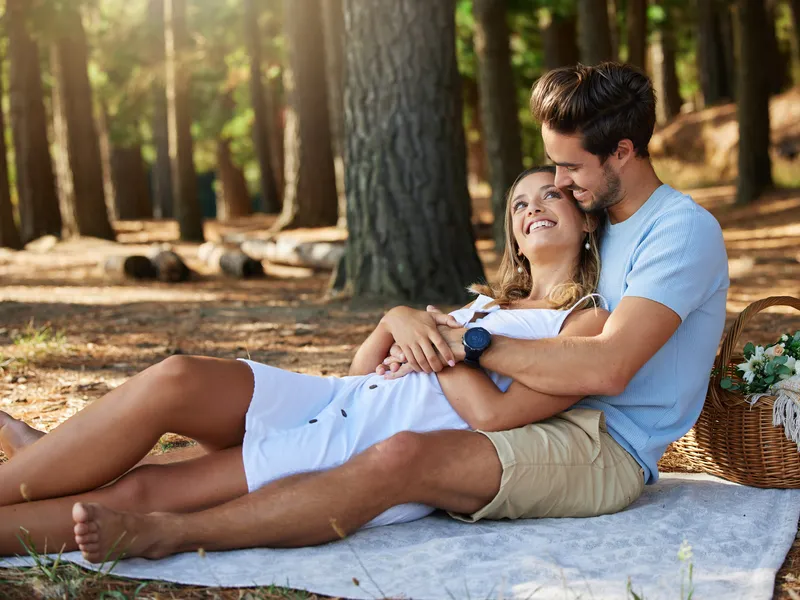 Couple reconnecting emotionally