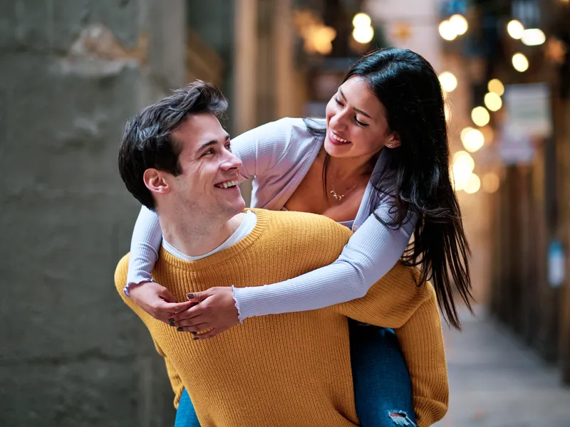 Comprehensive therapy approach for couples